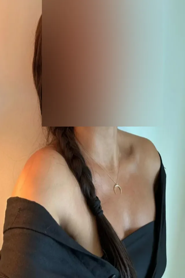 518 Indian Working Wife Air Hostess  — Dubai Escort