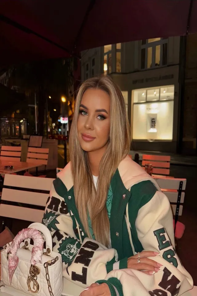 607 Dubai Escort photo 5