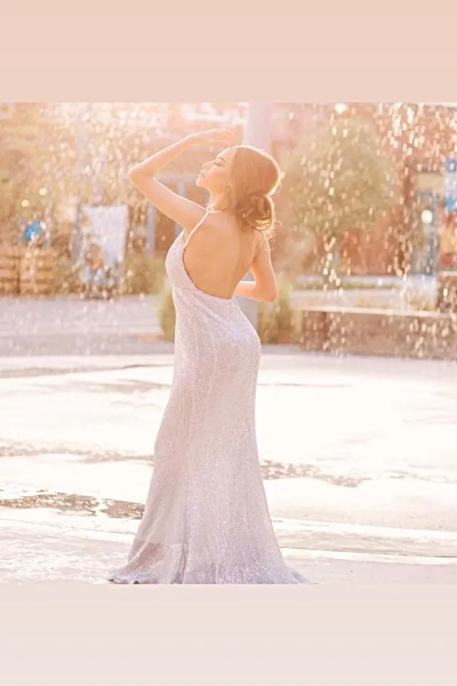 437 Dubai Escort Runway Model photo 4